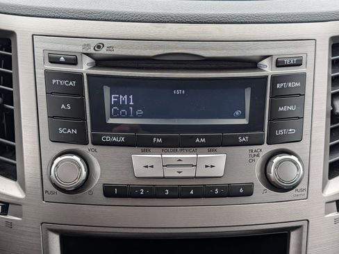 Used 2014 Subaru Outback 2.5i w/ Alloy Wheel Package image 21