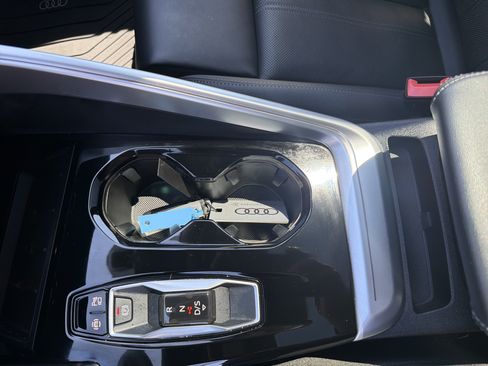 Certified 2025 Audi Q5 Premium w/ Premium Plus AWD/4WD image 9