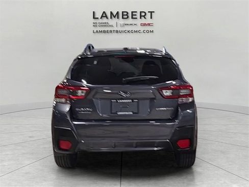Used 2023 Subaru Crosstrek 2.0i Premium image 4