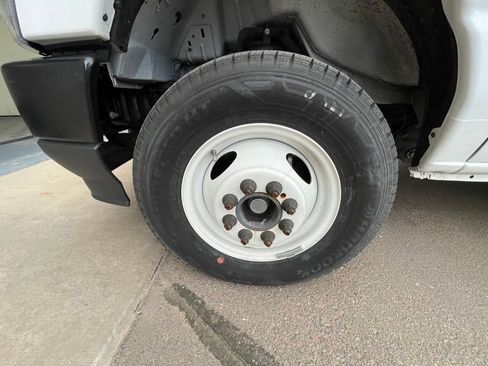 New 2024 Ford E-450 and Econoline 450 Super Duty w/ Driver's Safety Package RWD image 11