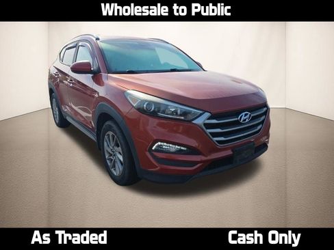 Used 2017 Hyundai Tucson SE image 1