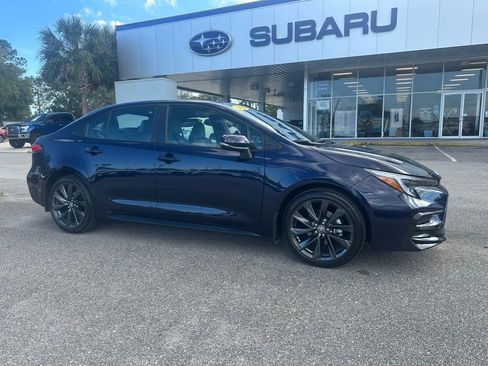 Used 2025 Toyota Corolla SE image 1