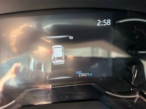 Used 2025 Toyota RAV4 LE image 9