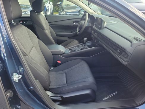 Used 2025 Honda Accord SE image 7