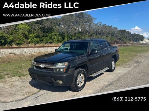 Used 2003 Chevrolet Avalanche 4x4 w/ Suspension Package, Off-Road image 1