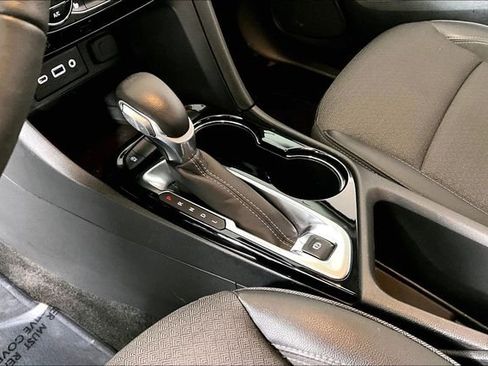 Used 2023 Buick Encore GX Select w/ Sport Touring Package image 17