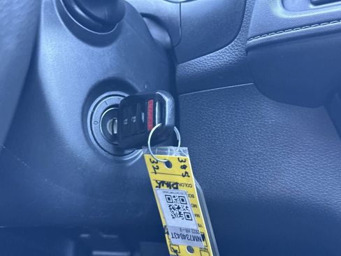 Used 2022 Honda HR-V LX image 26