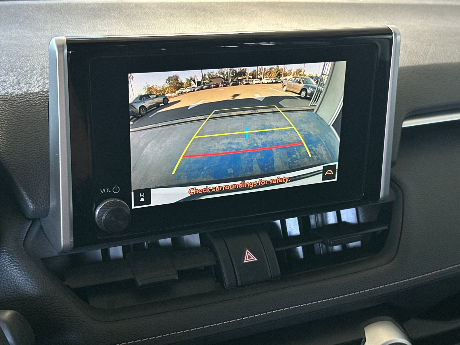 Used 2025 Toyota RAV4 XLE AWD/4WD image 17
