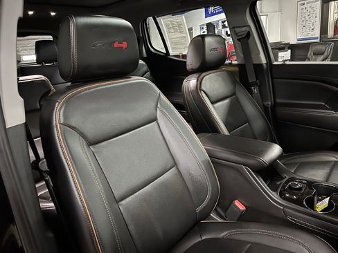 Used 2023 GMC Acadia AT4 w/ Technology Package image 15