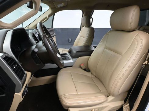Used 2019 Ford F150 Lariat w/ Equipment Group 502A Luxury AWD/4WD image 24
