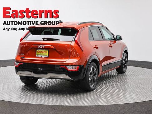 Used 2023 Kia Niro Wind w/ Wind Preserve Package FWD image 5