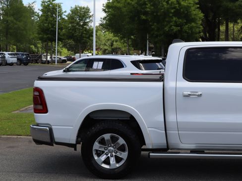 Used 2020 RAM 1500 Laramie AWD/4WD image 10