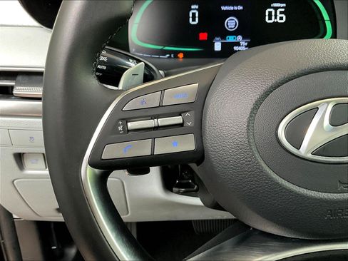 Used 2023 Hyundai Palisade SEL FWD image 11