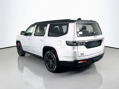 New 2026 Jeep Grand Wagoneer Summit image 5