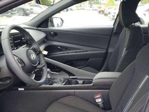 New 2026 Hyundai Elantra SEL Sport Premium image 8