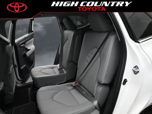 New 2026 Toyota Highlander Limited AWD/4WD image 24