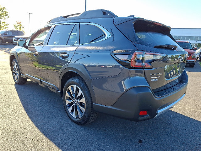 Used 2024 Subaru Outback Limited XT AWD/4WD image 5