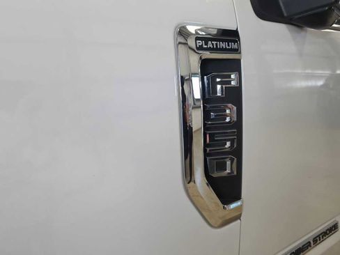 Used 2017 Ford F350 Platinum image 11