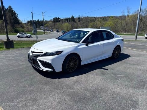 Used 2023 Toyota Camry SE AWD/4WD image 7