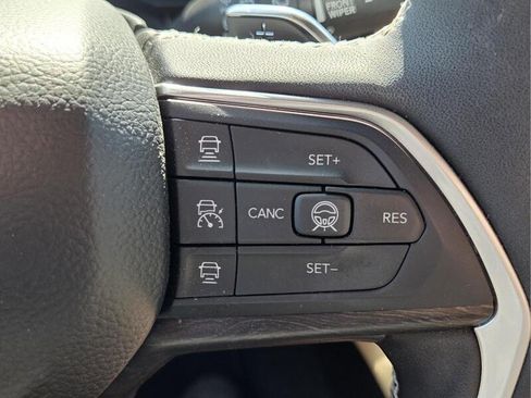 Certified 2026 Jeep Grand Cherokee L Limited w/ Limited Altitude Package RWD image 33