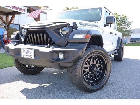 Used 2020 Jeep Gladiator Sport w/ Quick Order Package 24S AWD/4WD image 10