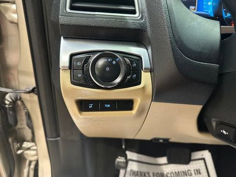 Used 2017 Ford Explorer Limited AWD/4WD image 18