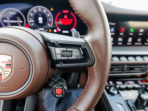 Used 2025 Porsche 911 Carrera T image 16