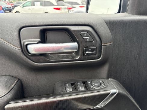 Used 2021 GMC Sierra 1500 AT4 w/ AT4 Value Package AWD/4WD image 17