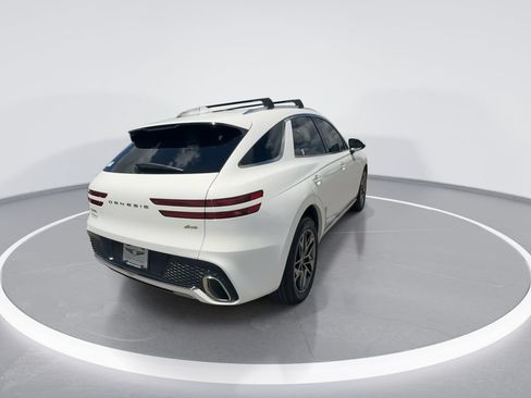 Used 2023 Genesis GV70 2.5T w/ Select Package AWD/4WD image 8