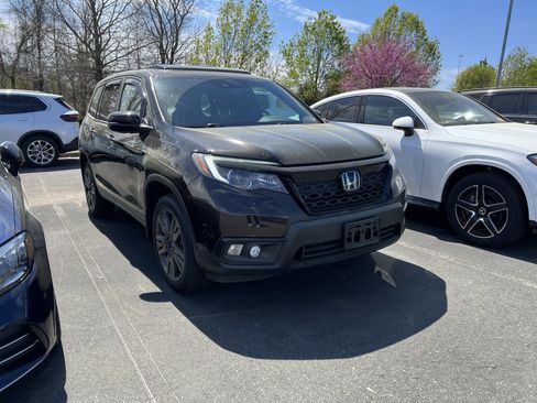 Used 2021 Honda Passport EX-L image 2