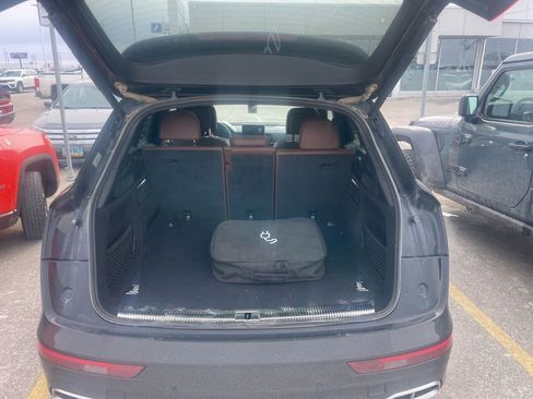 Used 2020 Audi Q5 e Premium Plus w/ Premium Plus Package image 6