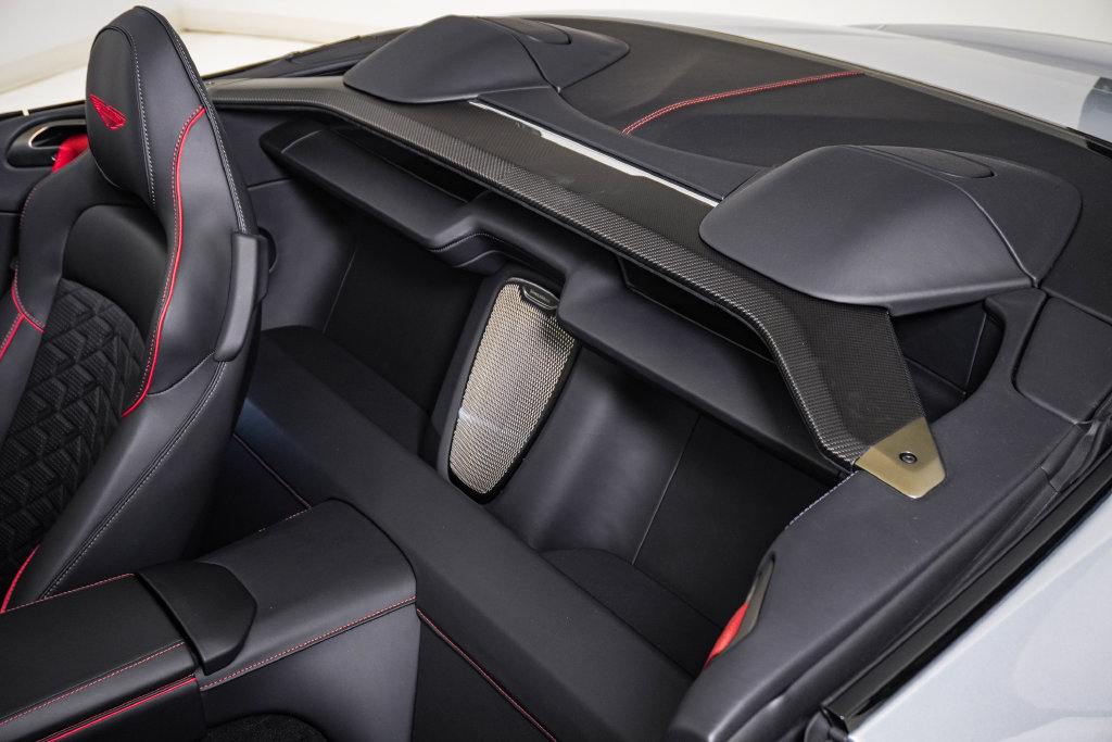Used 2026 Aston Martin Vanquish Convertible RWD image 27