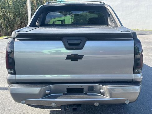 Used 2012 Chevrolet Avalanche LTZ image 4