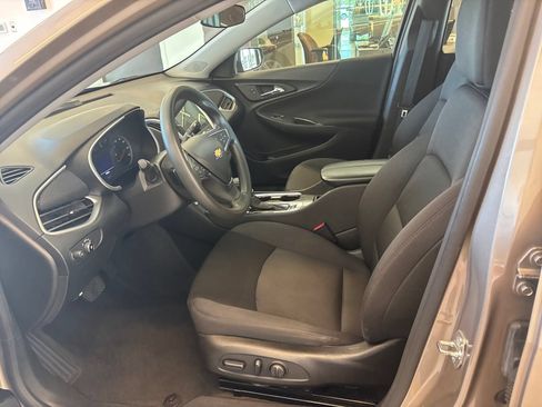 Used 2024 Chevrolet Malibu LT FWD image 12