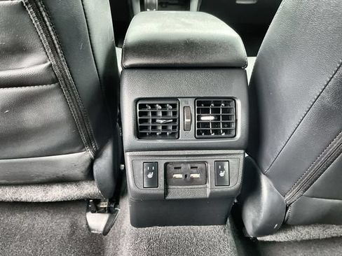 Used 2019 Subaru Outback 2.5i Limited w/ Popular Package #2 AWD/4WD image 22