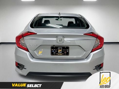 Used 2017 Honda Civic EX image 8