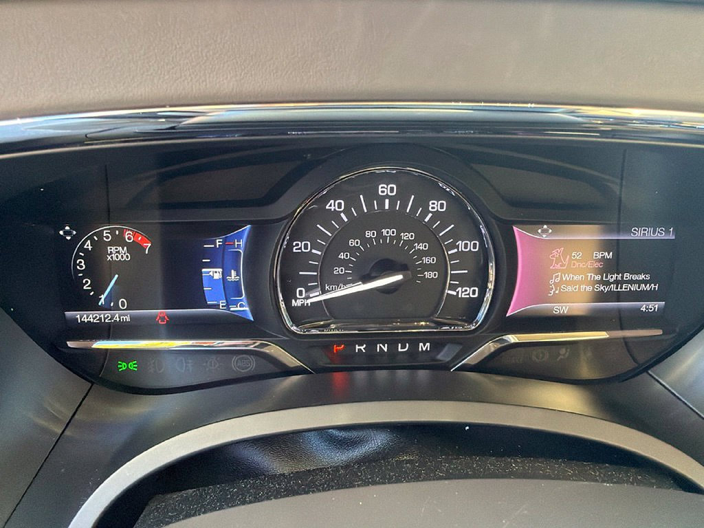 Used 2017 Lincoln Navigator Reserve AWD/4WD image 16