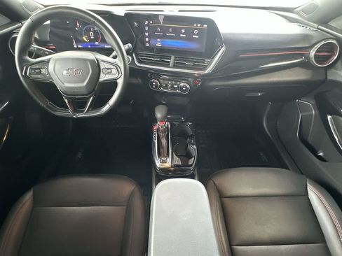 Used 2024 Chevrolet Trax RS w/ Sunroof Package FWD image 24