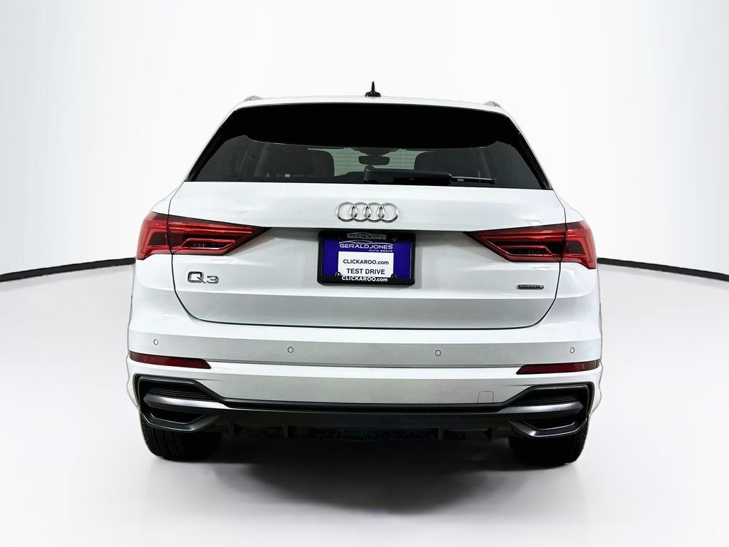 Used 2022 Audi Q3 2.0T Premium Plus w/ Premium Plus Package AWD/4WD image 15