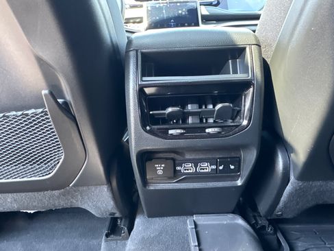 Used 2023 Jeep Grand Cherokee Trailhawk AWD/4WD image 7