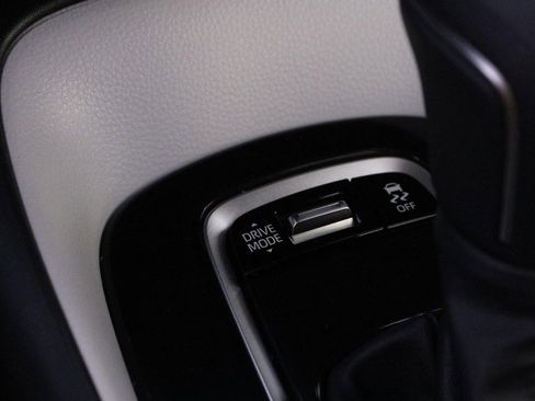 Certified 2023 Toyota Corolla SE w/ SE Premium Package image 18