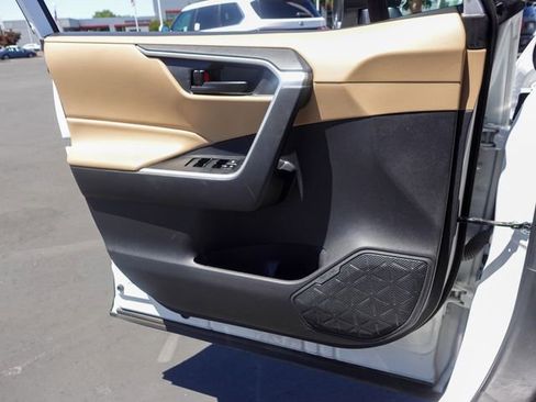 Certified 2024 Toyota RAV4 LE AWD/4WD image 18