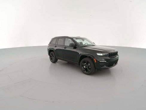 New 2025 Jeep Grand Cherokee Limited w/ Black Appearance Package image 16