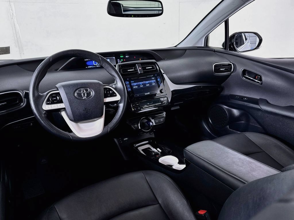 Used 2016 Toyota Prius Four FWD image 27