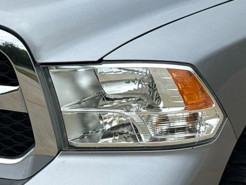 Used 2021 RAM 1500 Classic SLT RWD image 4
