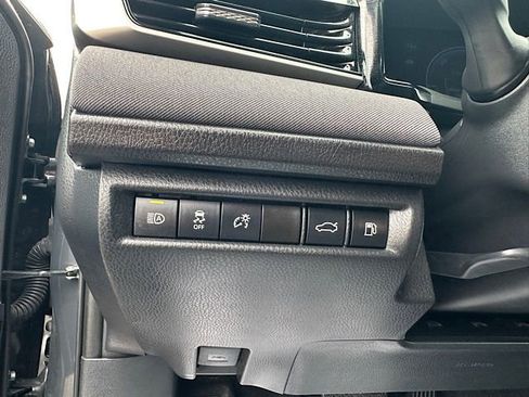 Used 2025 Toyota Camry LE image 21