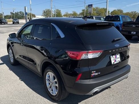 Used 2022 Ford Escape SE w/ Convenience Package image 3