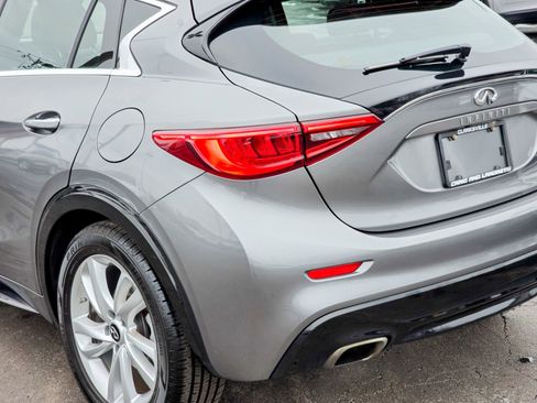 Used 2019 INFINITI QX30 image 21
