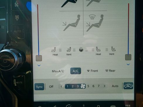 Used 2022 RAM 2500 Limited image 30