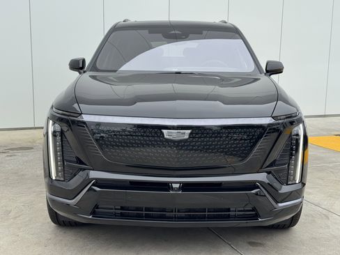 New 2026 Cadillac Vistiq Sport image 3